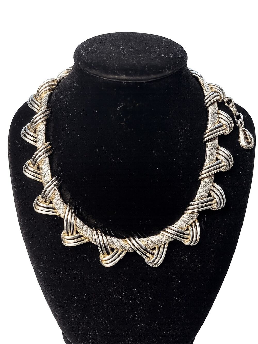Silver Tone Textured Wire Statement Necklace with Adjustable Chain